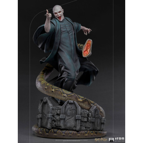 FIGURA HARRY POTTER LORD VOLDEMORT Y NAGINI LEGACY REPLICA  