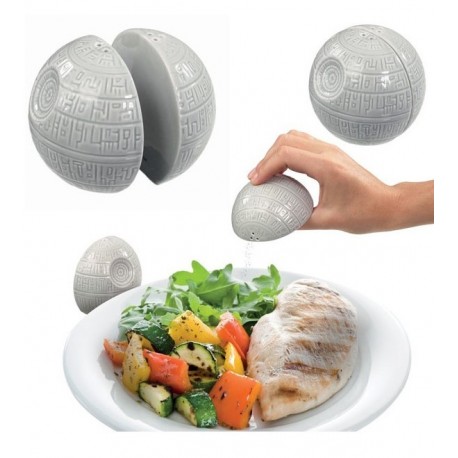 Salt and Pepper shakers Death Star