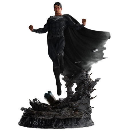 Figura Superman traje negro La Liga de la Justicia de Zack Snyder DC Comics