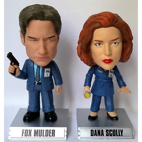 Pack the X files Mulder and Scully