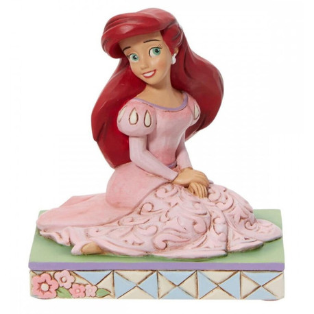 Figura Ariel Posando Enesco