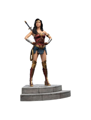 Figura 1/6 Wonder Woman 37 Cm La Liga De La Justicia De Zack Snyder