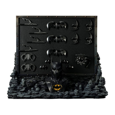 Batman Forever Diorama Museum Masterline Series 1/3 Batman Gadget Wall 49 Cm