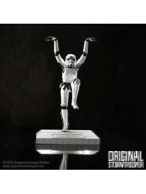 Figura Stormtrooper Patada De Grulla Star Wars Nemesis Now