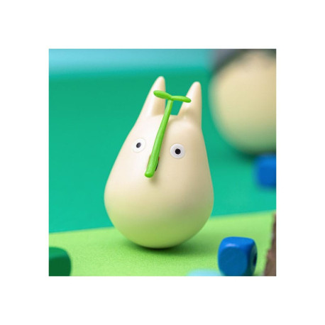 Figura mini Totoropequeño hoja 5 cm Mi vecino Totoro Studio Ghibli