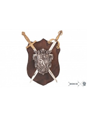 Panoplia con escudo de armas y 2 espadas