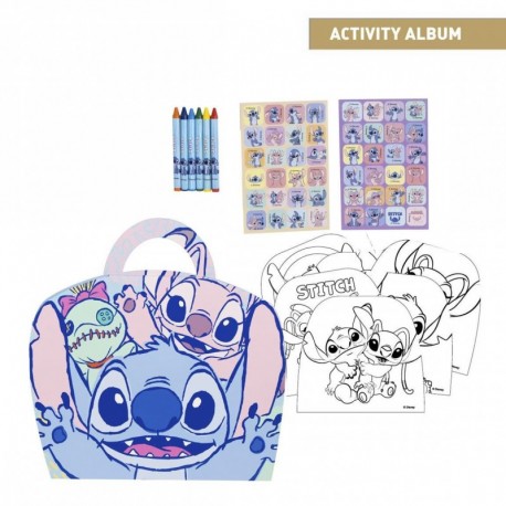 Álbum coloreable de Stitch con crayones y pegatinas