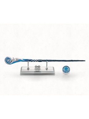 Varita 2025 Harry Potter con soporte y pin del Patronus