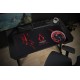 Vade protector de Assassin's Creed sombras con diseño rojo y negro