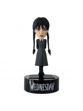 Figura movible de Wednesday 16 cm de NECA