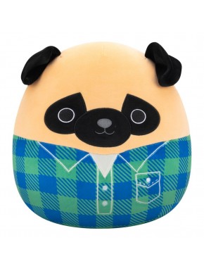 Peluche Pug marrón con camisa de flannel verde y azul