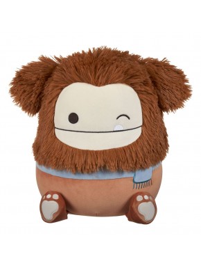 Squishmallows Bigfoot marrón guiñando con bufanda azul