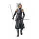 Figurine Ahsoka Tano Black Series avec sabres laser.