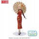 Statue de Chisato Nishikigi en style chinois avec un parasol.
