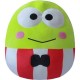 Pelúcia Sanrio Keroppi com terno listrado vermelho.