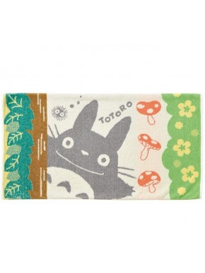 Funda de almohada Mi Vecino Totoro con setas y flores