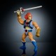 Figura articulada de Lion-O con espada y escudo.