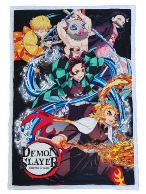 Manta polar Demon Slayer con personajes del anime