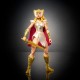 Figura articulada de She-Ra con accesorios dorados.
