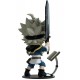 Figurine en vinyle d'Asta de Black Clover avec épée et livre.