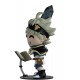 Figurine en vinyle d'Asta de Black Clover avec épée et livre.