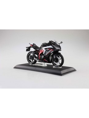 Estatua de Diecast Kawasaki Ninja ZX-25R en base de exposición