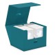 Boîte Ultimate Guard Minthive bleue ouverte avec cartes