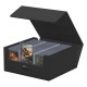 Caja Ultimate Guard Treasurehive 90+ negra abierta.