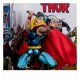 Statue Marvel de Thor avec cape rouge et marteau.