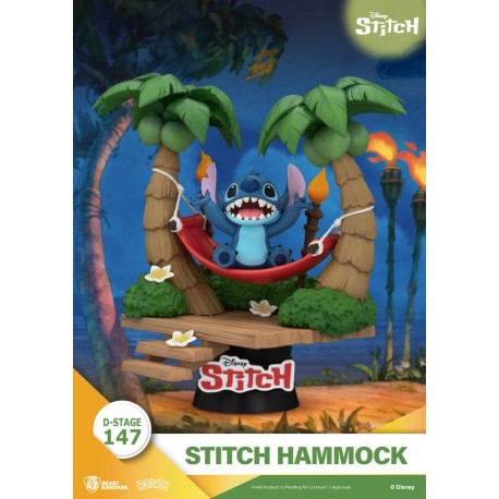 Diorama de Stitch en hamaca entre palmeras