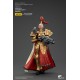 Figura articulada Sisters of Silence Warhammer con armadura dorada y capa roja