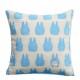Oreiller Totoro bleu avec silhouettes de Totoro