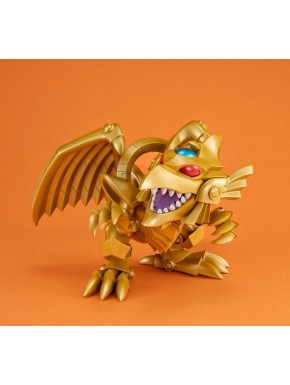 Estatua dorada de The Winged Dragon of Ra de Yu-Gi-Oh!
