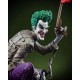 Statue de The Joker à bicyclette avec pistolet, DC Direct