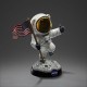Figura de PVC astronauta Apollo 11 com bandeira sobre base lunar
