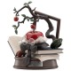Estatua LIMEPIE Series Reverse con manzana y libros