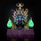 Figura de Skeletor con trono esquelético y llamas