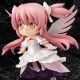 Figura articulada Nendoroid de Madoka Magica en vestido blanco