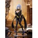 Figurine de Beta en PVC en tenue noire et dorée, 20 cm de hauteur.