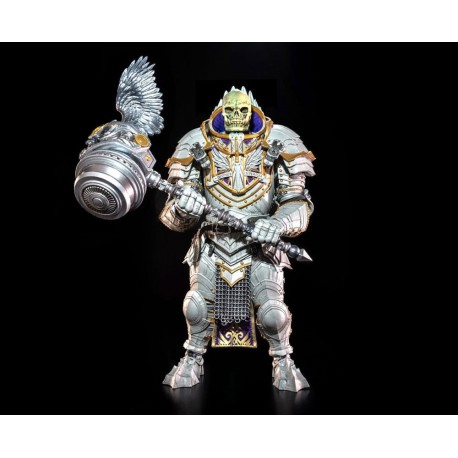 Figura Mythic Legions Sir Ucczajk con armadura y martillo
