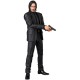 Figura articulada de John Wick em terno preto com armas