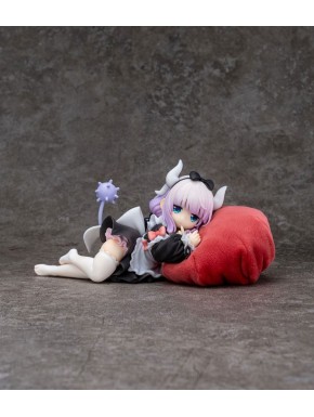 Estatua PVC de Kanna de Kobayashi's Dragon Maid sobre cojín rojo