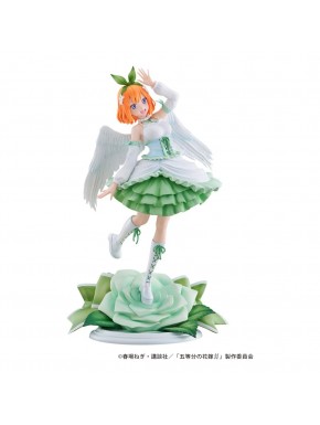 Figura de Nakano Yotsuba angel 27 cm de Quintessential Quintuplets