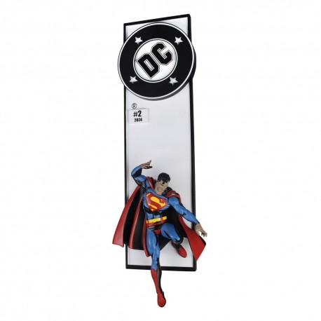 Estatua DC Superman 1/10 montada en pared