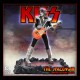 Statue de The Spaceman de Kiss avec guitare orange