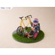 Estatua PVC Nadeshiko Kagamihara con bicicleta amarilla de Laid Back Camp