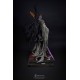 Estatua de Pontiff Sulyvahn de Dark Souls con luz en poliresina