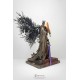 Estatua de Pontiff Sulyvahn de Dark Souls con luz en poliresina