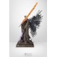 Estatua de Pontiff Sulyvahn de Dark Souls con luz en poliresina