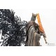 Estatua de Pontiff Sulyvahn de Dark Souls con luz en poliresina